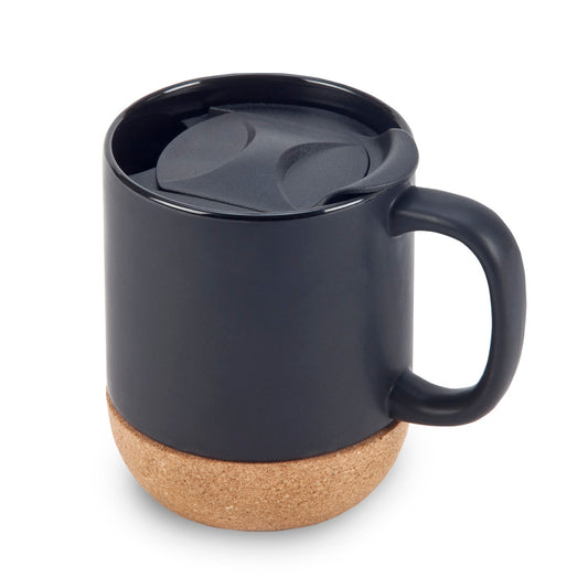 ספל שתיה מפורצלן שחור ותחתית שעם