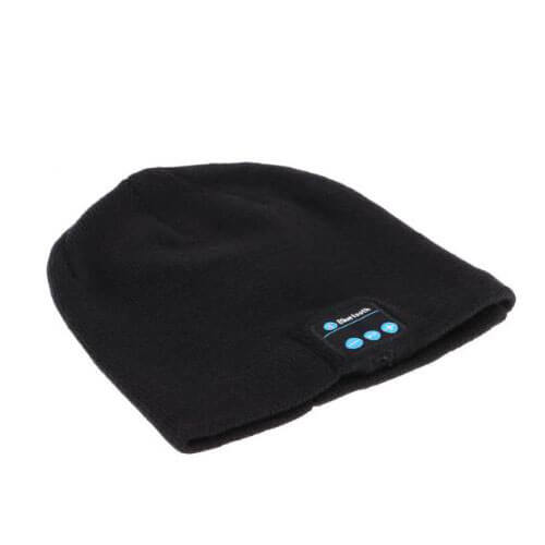 כובע צמר ממותג עם אוזניות בלוטות'